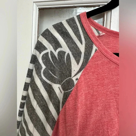 LuLaRoe Vintage Randy Baseball Tee 3/4 Sleeves Heathered Red Grey Bows Size 3X - Picture 3 of 10